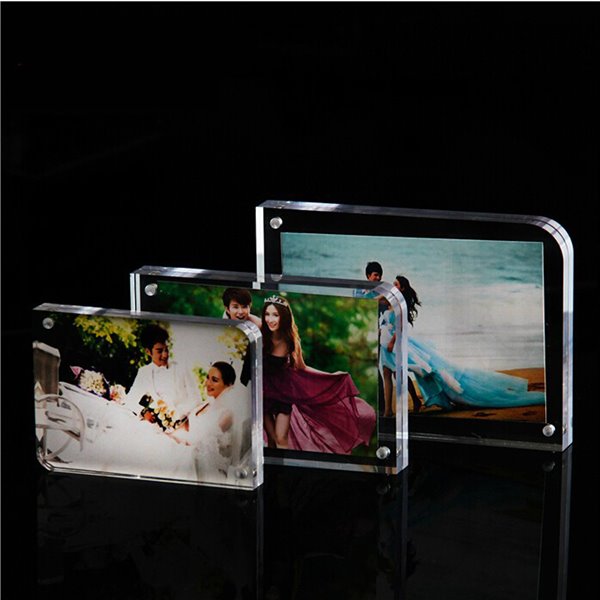 Clear Magnetic Photo Frame